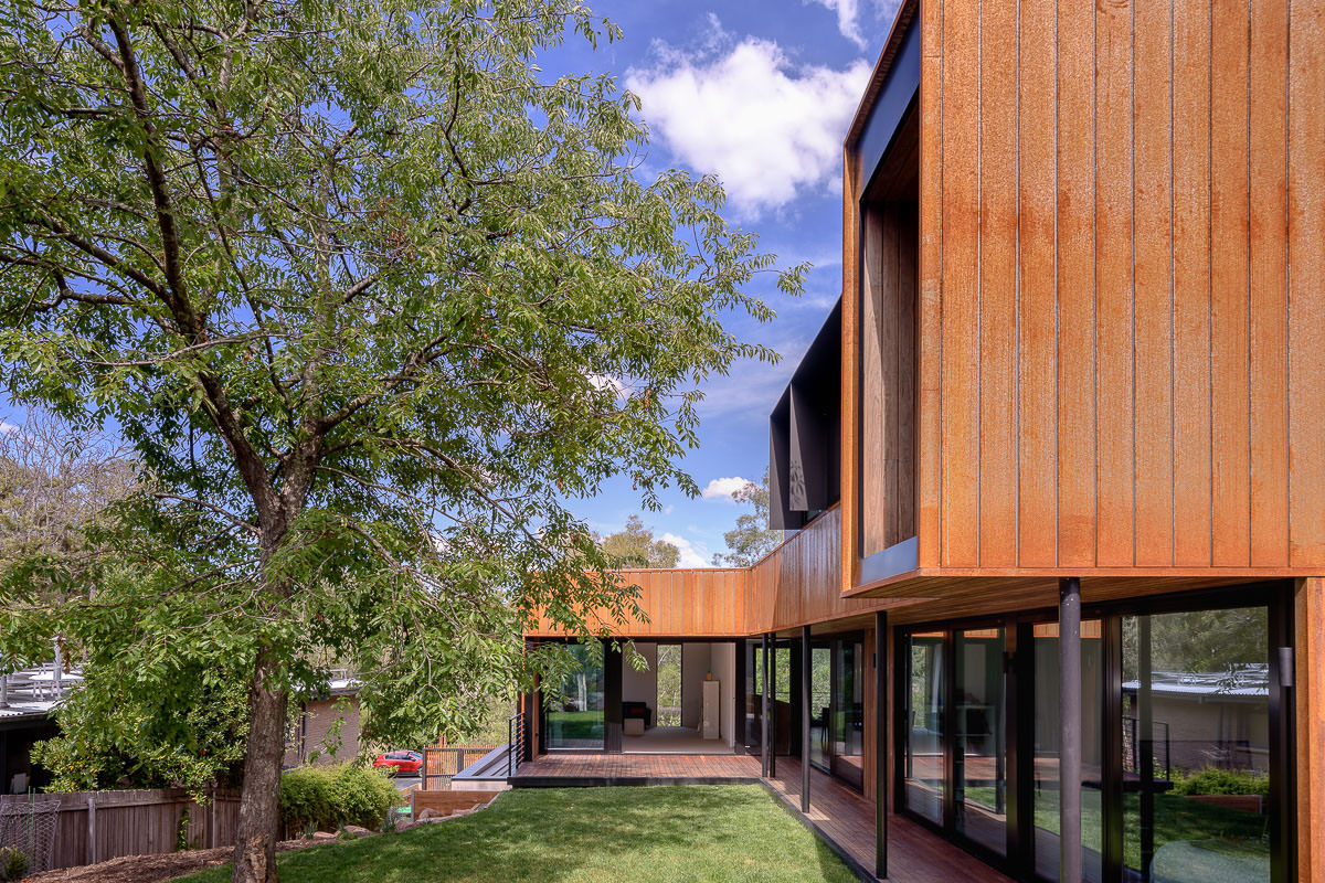 SL House, Aranda Canberra, by Ben Walker Architects, Photography by The Guthrie Project
