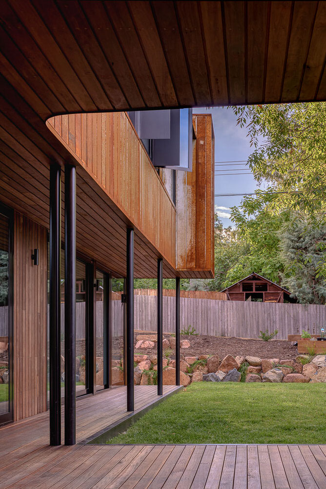 SL House, Aranda Canberra, by Ben Walker Architects, Photography by The Guthrie Project