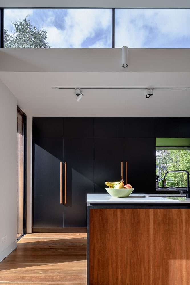 SL House, Aranda Canberra, by Ben Walker Architects, Photography by The Guthrie Project