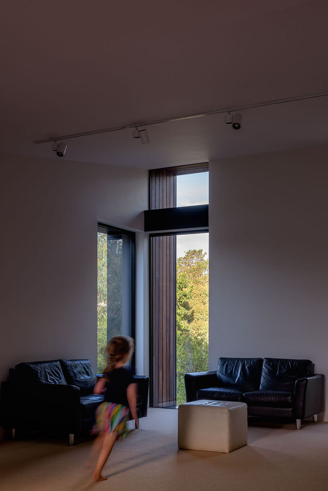 SL House, Aranda Canberra, by Ben Walker Architects, Photography by The Guthrie Project