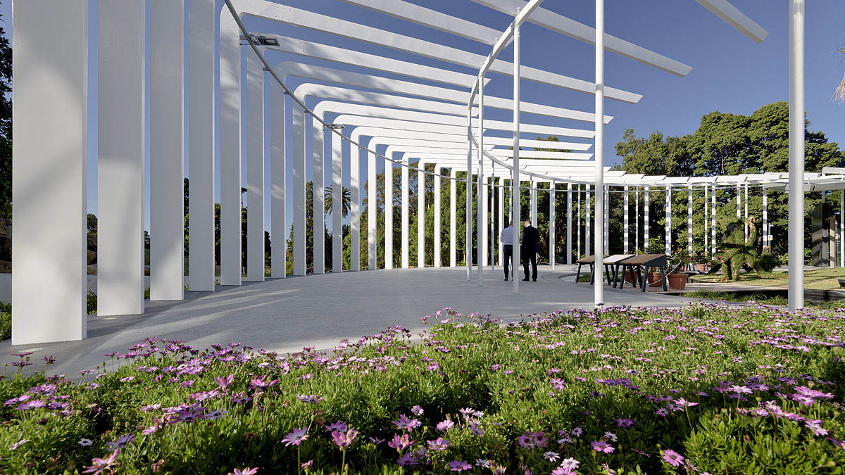 The Calyx, Royal Botanic Gardens Sydney - by PTW + McGregor Coxall