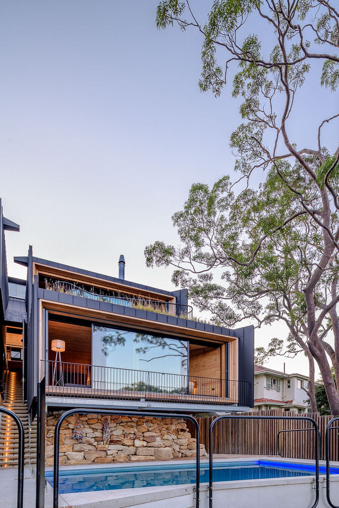 Sugarloaf Mountain House, Castlecrag by James Fitzpatrick. Photography by The Guthrie Project
