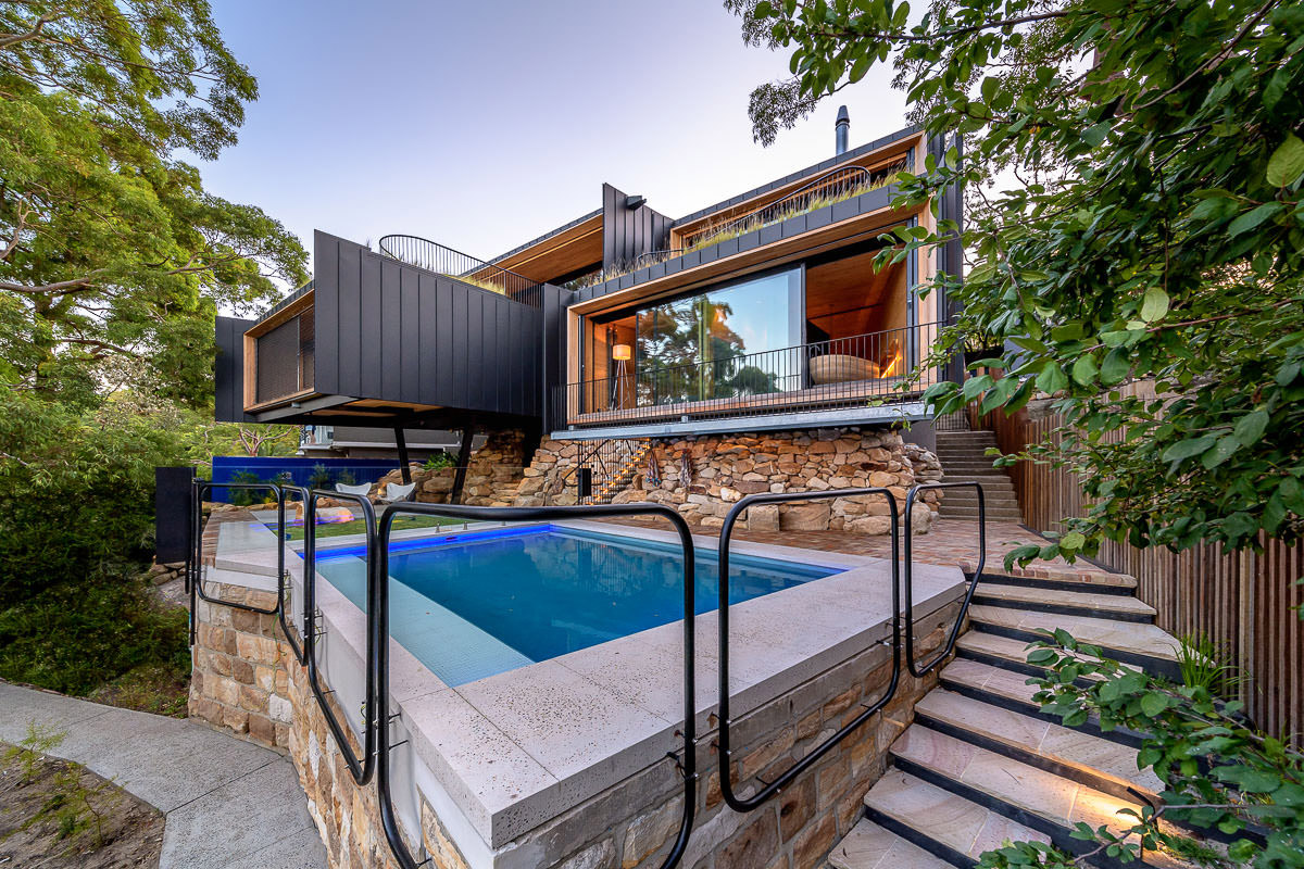 Sugarloaf Mountain House, Castlecrag by James Fitzpatrick. Photography by The Guthrie Project