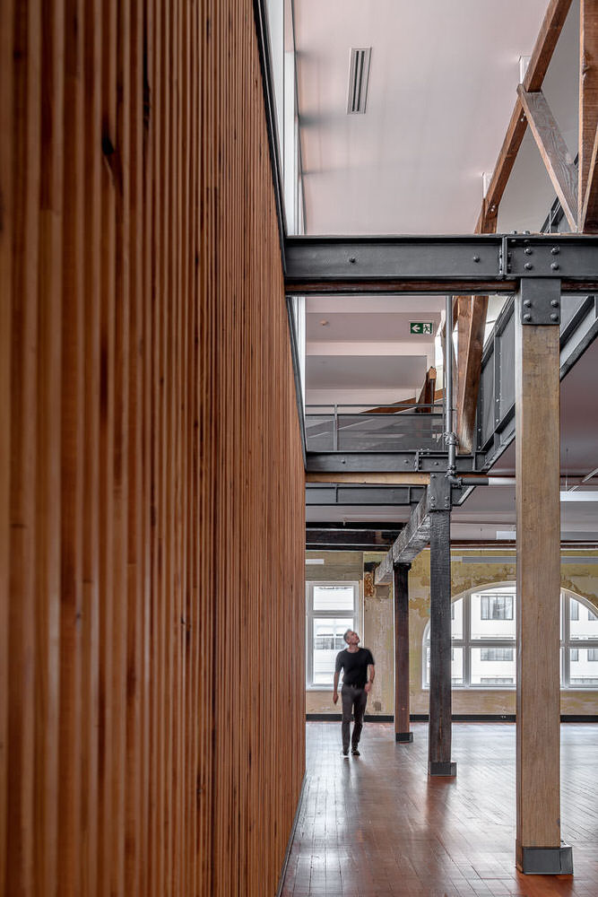  Ballarat House - Photography by The Guthrie Project, Architecture by Hill Thalis, Built by Beach Constructions