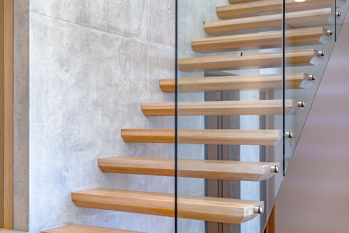Linden Way Castelcrag House, by Les Parker Construction, Virginia Kerridge Architect, The Guthrie Project