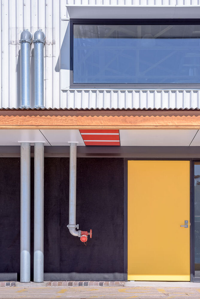 HMAS Platypus Urban Renewal by Lahz Nimmo Architects & Aspect Studios. Photography by The Guthrie Project