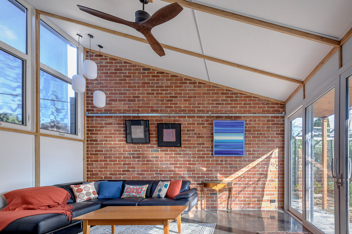 Downer Guvvie House Canberra, by MaKo Architecture, Photography by The Guthrie Project.