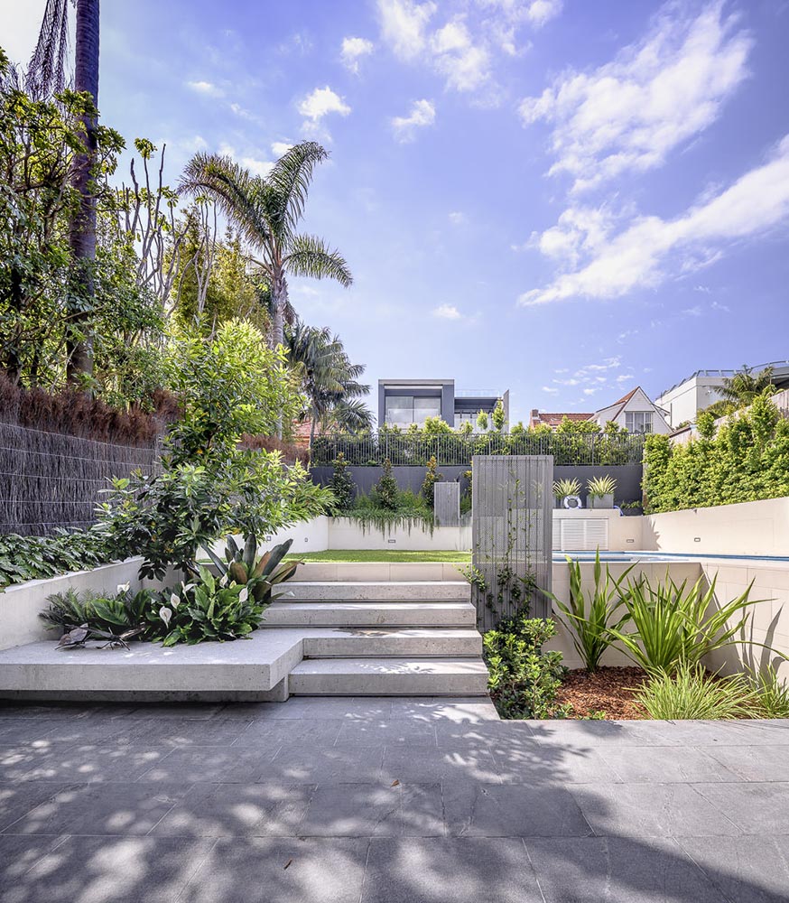 Dover Heights House, by MASQ Architecture and Orbit Building