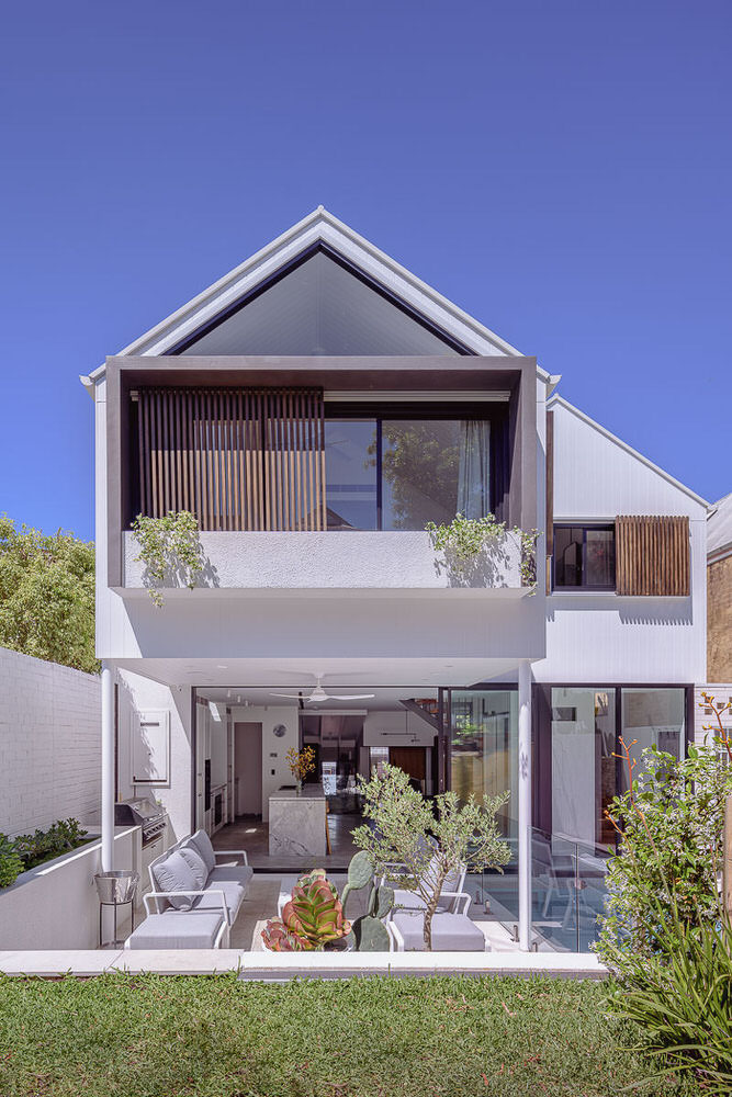 Twin Peaks House, Balmain, by CoSo Architects and Spec Design Studio
