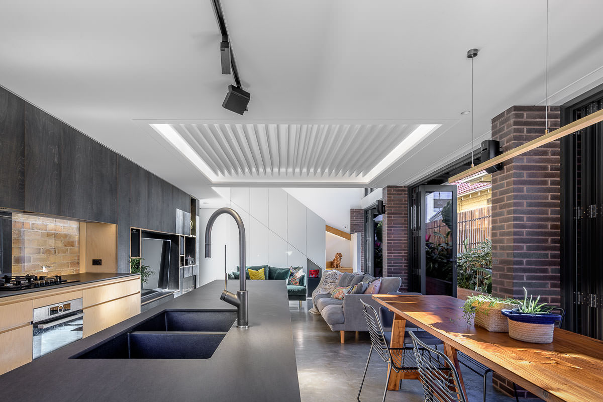  Pittwater Rd Semi, Manly, by Noho Architecture and Ezy Reno Construction. Photography by The Guthrie Project.