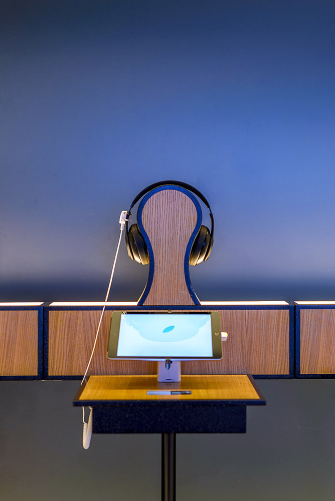 Optus Store, George Street, by Unita Constructions