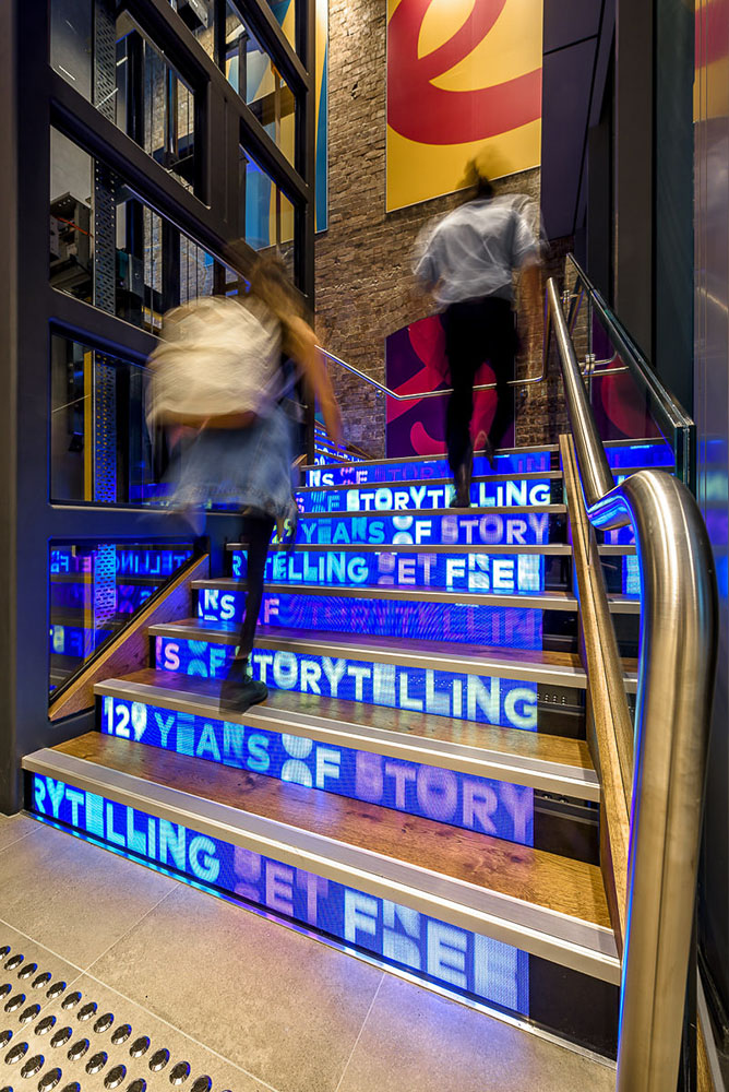 Optus Store, George Street, by Unita Constructions