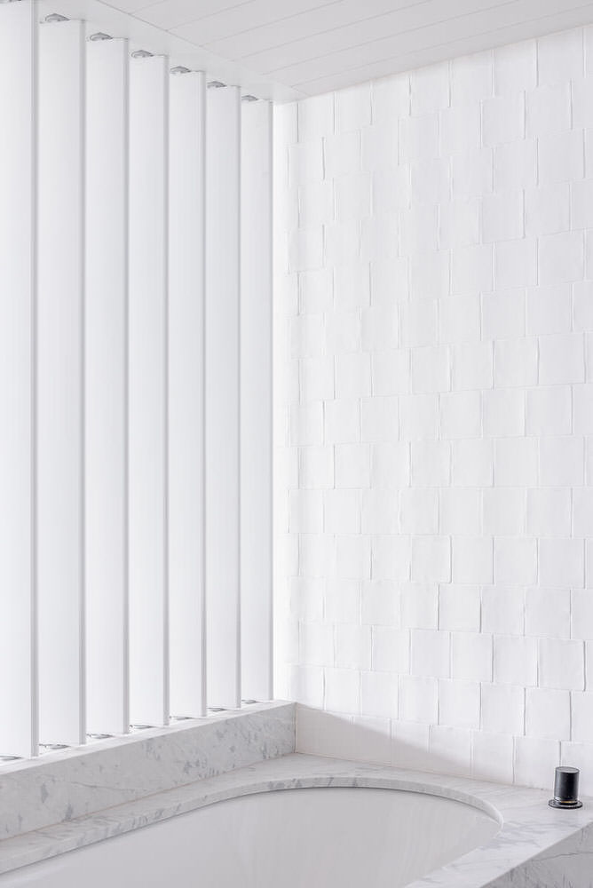 Coogee Duplex, by Natalie Sciberras Architect. Photography by The Guthrie Project