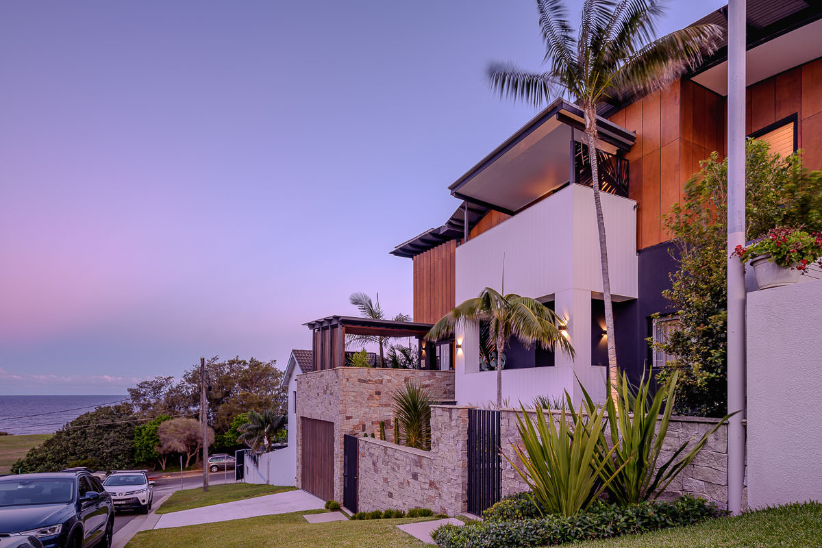 Coogee Duplex, by Natalie Sciberras Architect. Photography by The Guthrie Project
