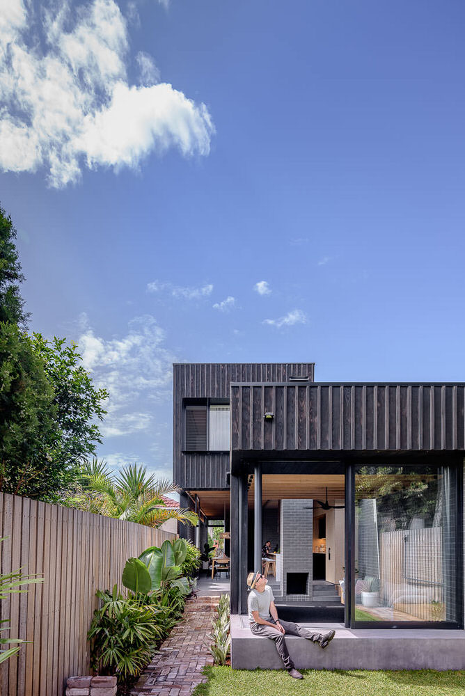 St Peters House, by Rod Pindar and Natalie Sciberras Architects. Photography by The Guthrie Project