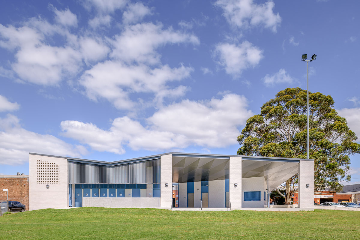 Bayside Council Amenities, by Smith Tzannes Architects
