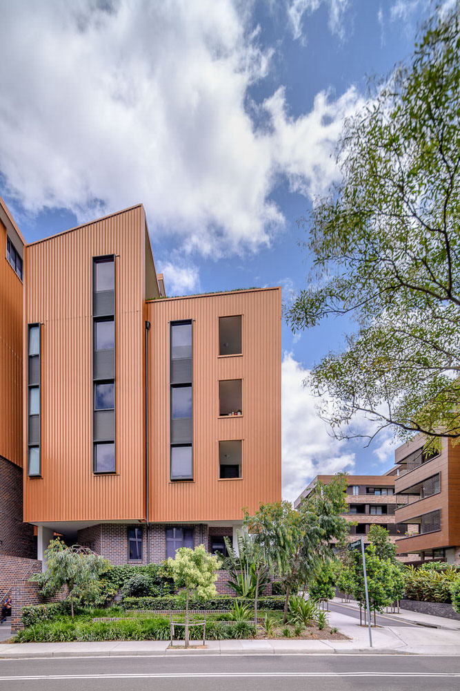 Luxe On Eve Apartments, by Smith Tzannes Architects. Photography by The Guthrie Project