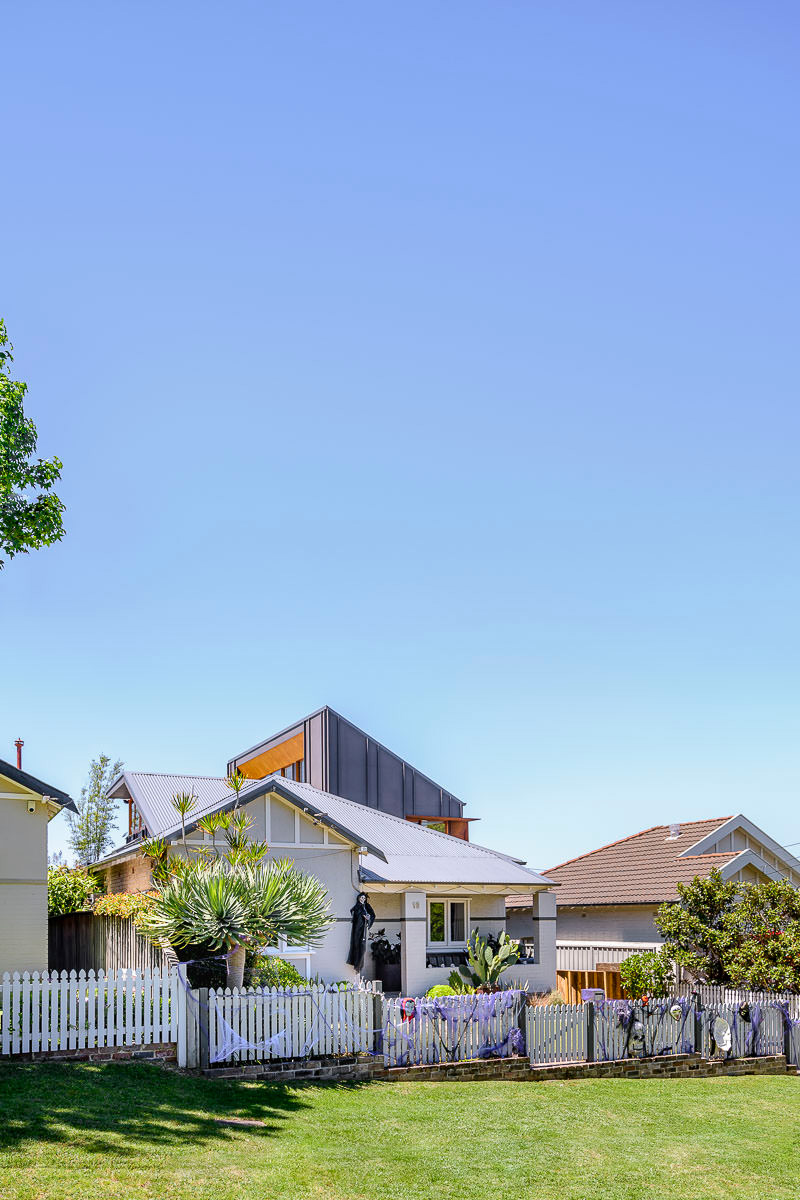  Windsor Road Willoughby House, by Smith Tzannes Architects