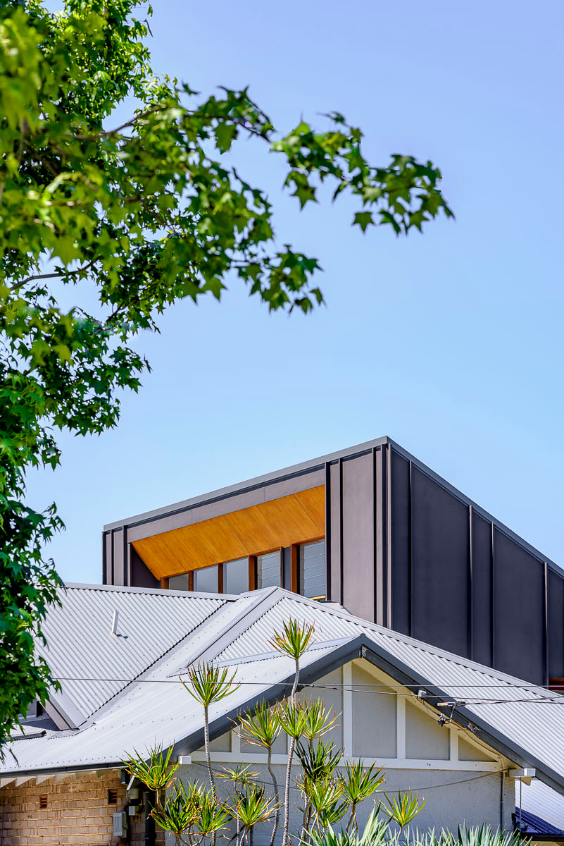  Windsor Road Willoughby House, by Smith Tzannes Architects