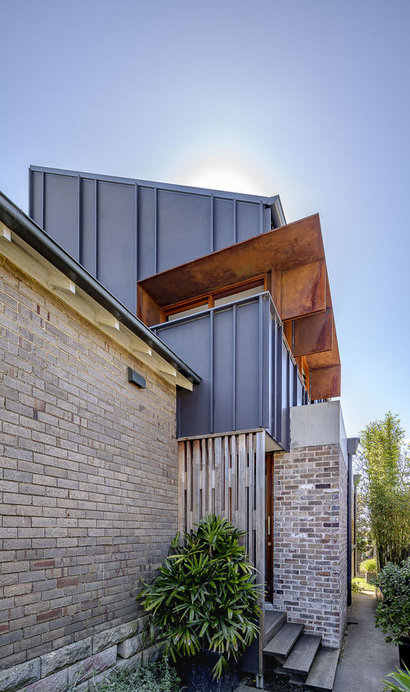  Windsor Road Willoughby House, by Smith Tzannes Architects