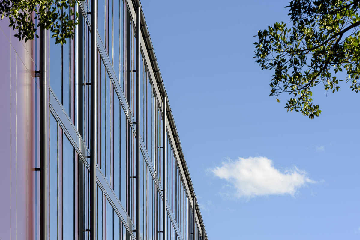 Bowden Street Commercial Building, by Tzannes Architects & Infinity Constructions