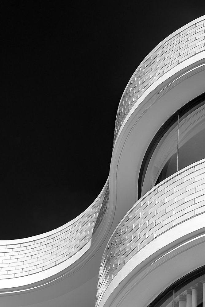 Campbell Parade Bondi Apartments, by Tzannes Architects