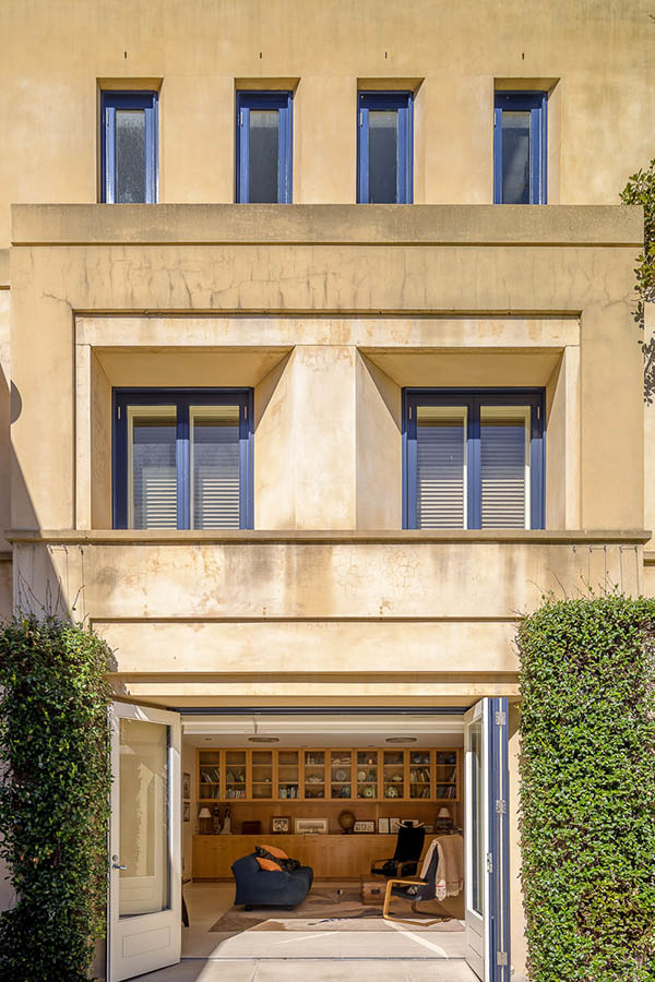 Paddington Courtyard House, by Tzannes