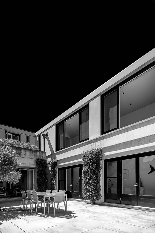 Paddington Courtyard House, by Tzannes