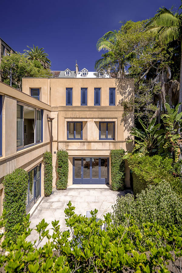 Paddington Courtyard House, by Tzannes
