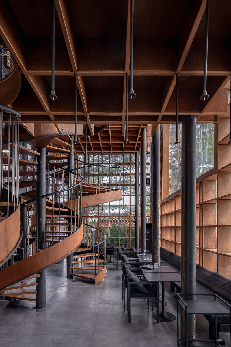  The Wine, Ayutthaya, by Boonserm Premthada, Bangkok Project Studio, Architectural Photography by The Guthrie Project.